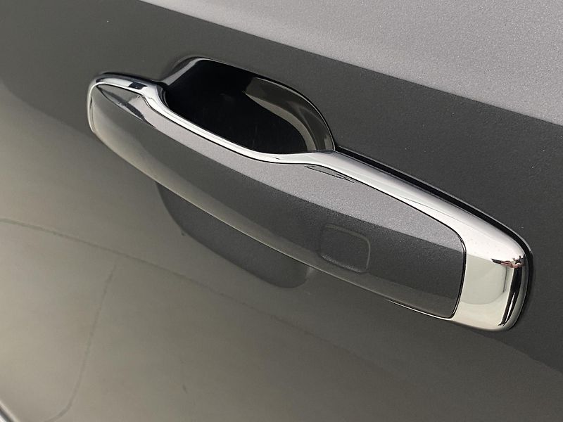 Volvo XC90 T8 AWD RECHARGE REZERVACE - fotka 40 z 58