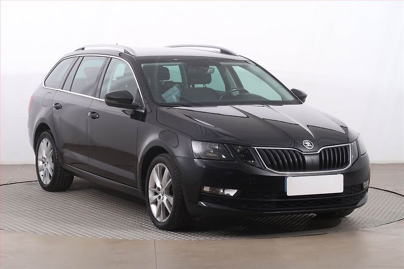 Škoda Octavia (2018) 1.6 TDI, Automat, Navi - fotografie inzerátu