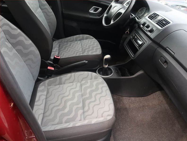 Škoda Roomster (2008) Comfort 1.2 12V, po STK, Tažné - fotka 9 z 14