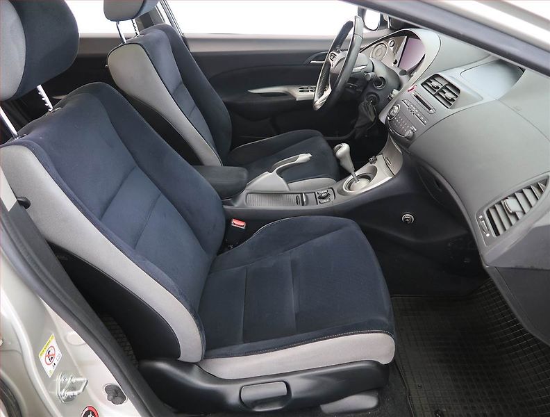 Honda Civic (2008) 1.8, LPG, ČR,1.maj, Tempomat - fotka 9 z 24