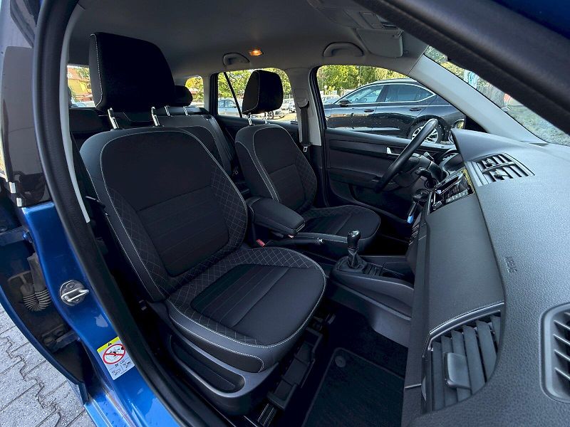 Škoda Fabia (2021) Combi 1.0 TSI 70 kW - fotka 17 z 21