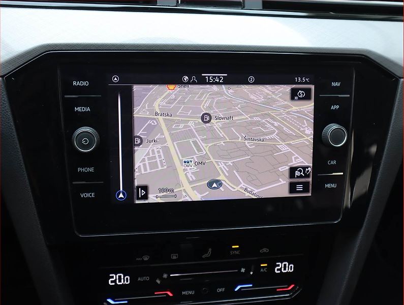 Volkswagen Passat (2020) Business 2.0 TDI, Automat - fotka 16 z 21
