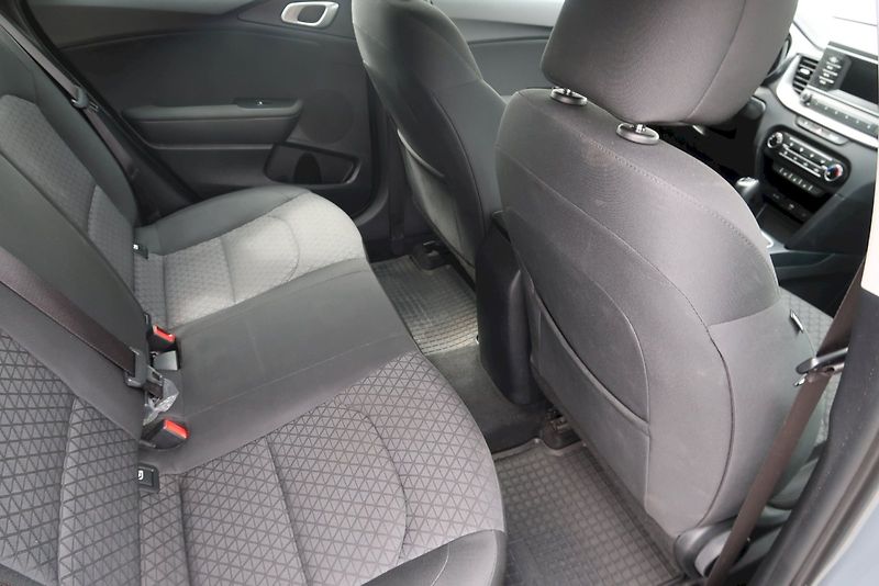 Kia Ceed (2022) Sportswagon 1,0 T-GDI/88 kW - fotka 15 z 29