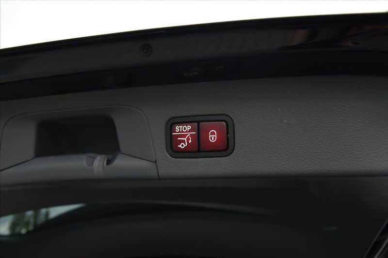 Mercedes-Benz GLS 580 4MATIC AMG 7-MÍST DPH ČR - fotka 39 z 41