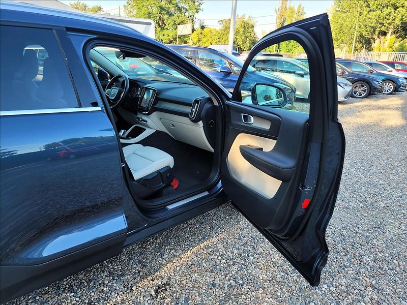 Volvo XC40 zálohováno - fotka 10 z 49
