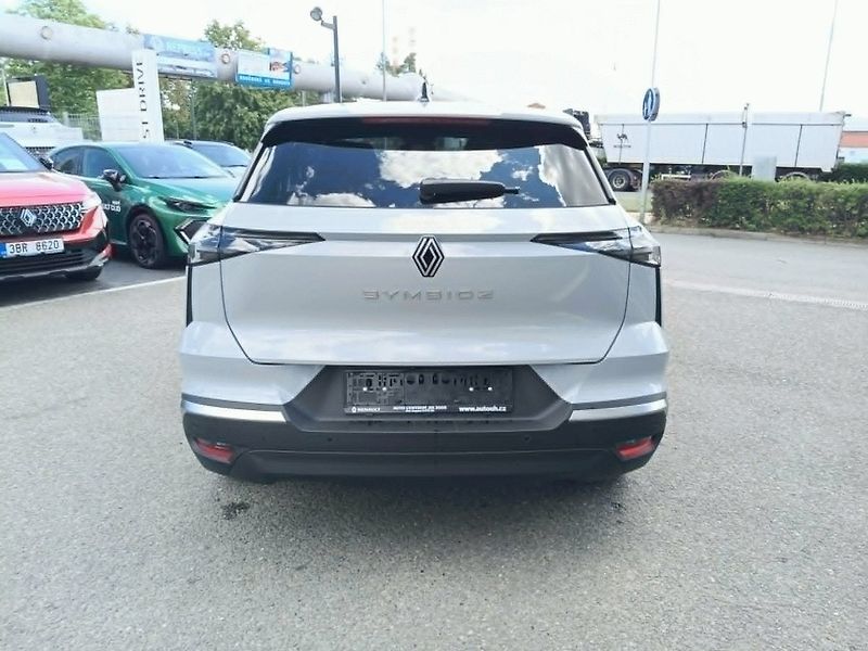 Renault Symbioz (2026) techno mild hybrid 140 - fotka 6 z 14