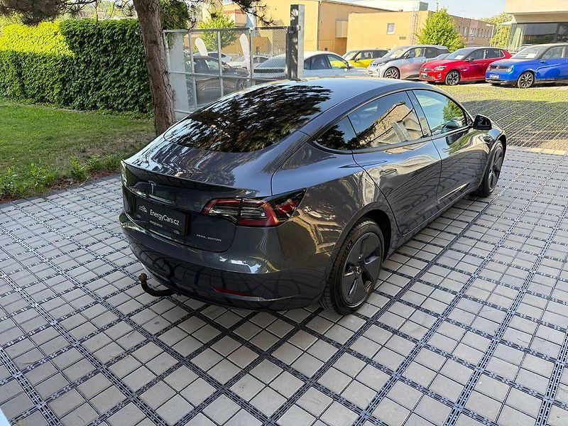 Tesla Model 3 Long Range AWD Tažné - fotka 36 z 38