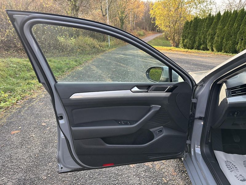 Volkswagen Passat (2022) Variant 1,5TSI EVO Business ČR - fotka 14 z 28