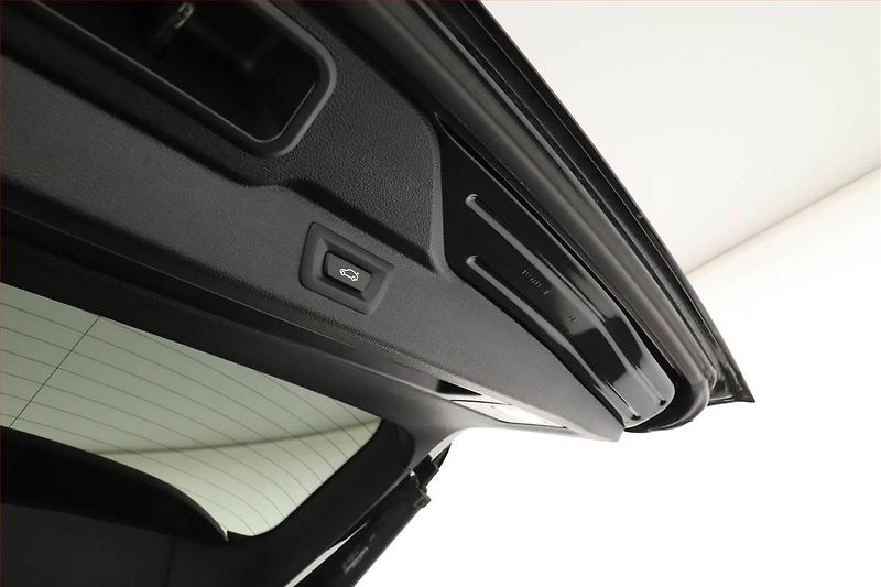 BMW X5 (2017) xDrive30d - fotka 21 z 22