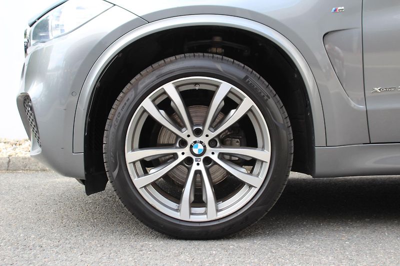 BMW X5 xDrive30d, CZ - fotka 6 z 22