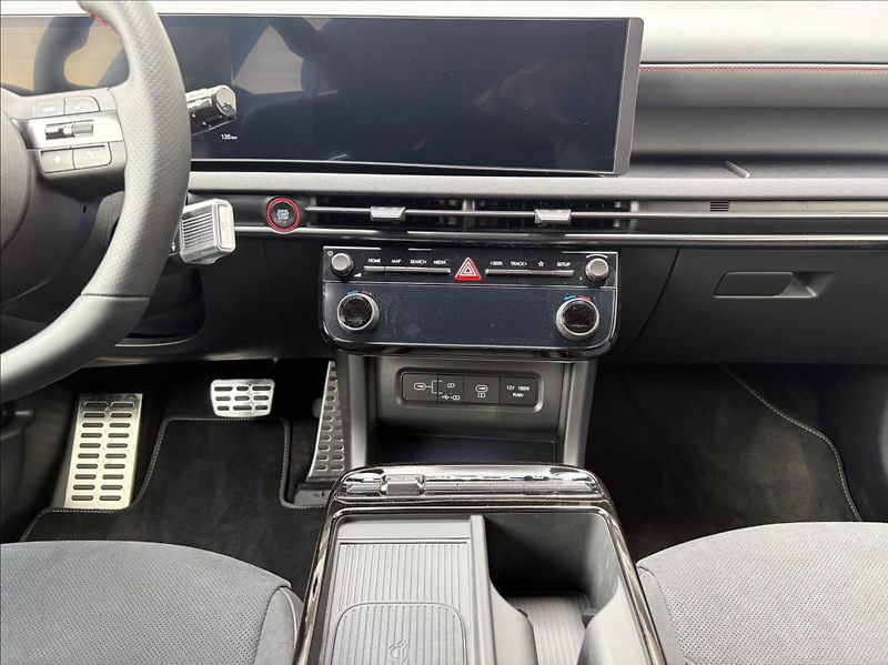 Hyundai Tucson 1,6 T HEV  Go Czech N Line - fotka 13 z 22