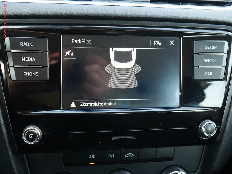 Škoda Octavia (2018) 1.5 TSI, ČR, Tour - fotka 12 z 16