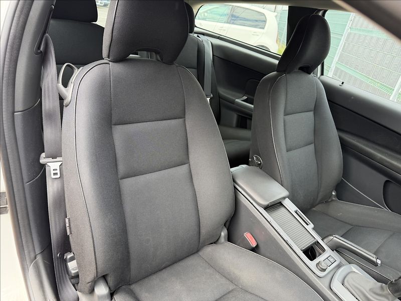 Volvo C30 1.6 D DRIVe - fotka 13 z 13