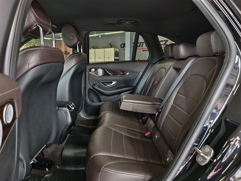 Mercedes-Benz GLC 350e 235kW 4MATIC Plug-In, DPH - fotka 10 z 27