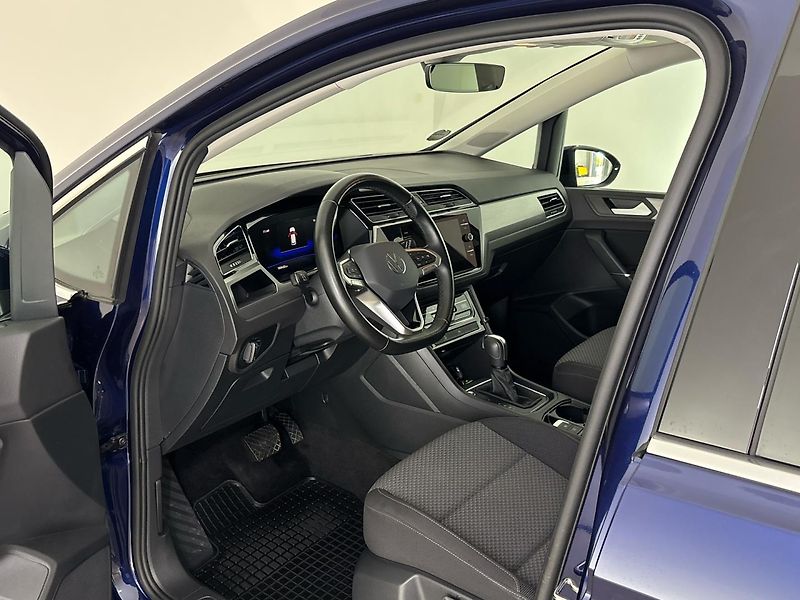 Volkswagen Touran Comfortline DSG - fotka 6 z 29
