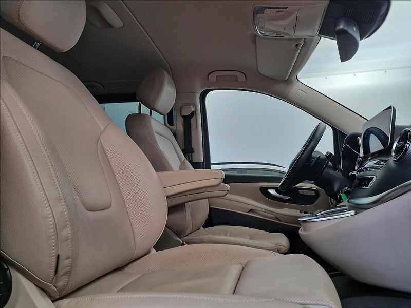 Mercedes-Benz Třídy V 300 d 4MATIC AVANTGARDE Long - fotka 15 z 28