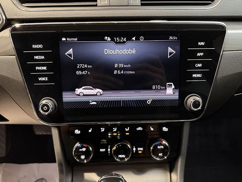 Škoda Superb 2.0 TDI 110kW Style DSG - fotka 7 z 15