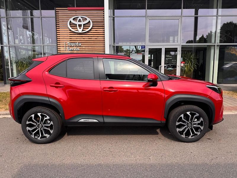 Toyota Yaris Cross 1.5 Style 4x2 - fotka 2 z 13