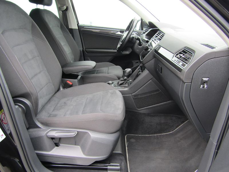Volkswagen Tiguan (2018) Highline 2.0 BiTDI DSG 4MOTION - fotka 21 z 30