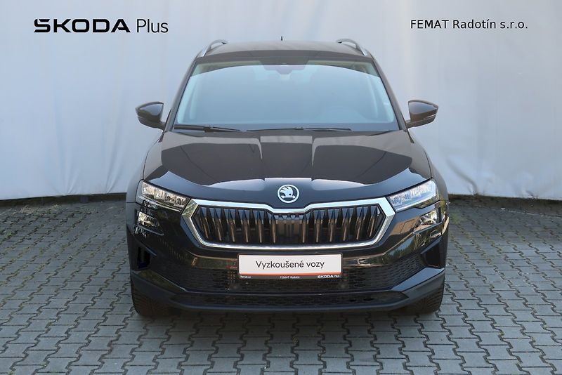 Škoda Karoq (2025) Top Selection 1,5 TSi/110 kW D - fotka 4 z 33