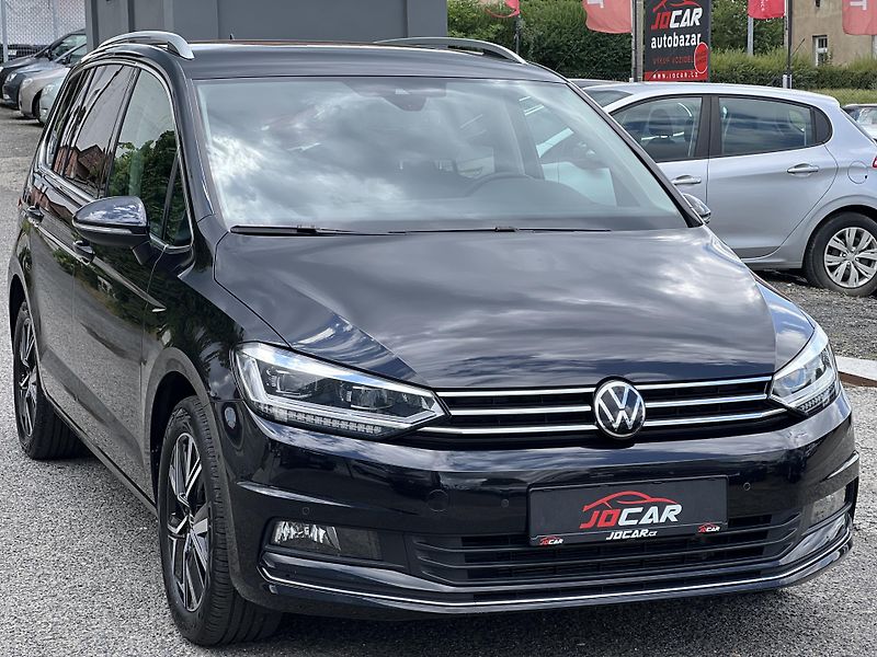 Volkswagen Touran Highline 2.0TDi DSG ČR odp.DPH - fotka 3 z 51