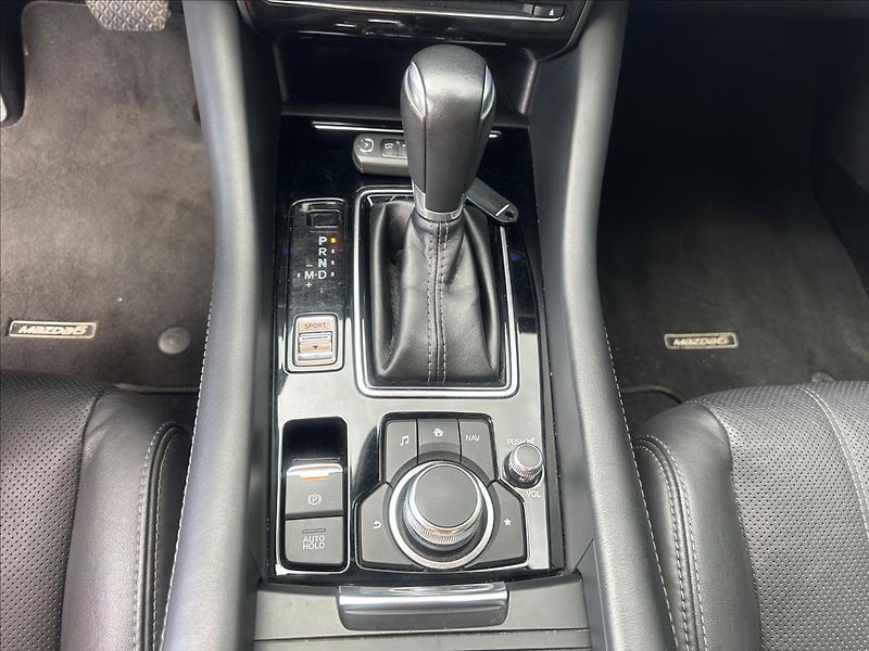 Mazda 6 2,5 i G194 A/T REVOLUTION TOP - fotka 29 z 31