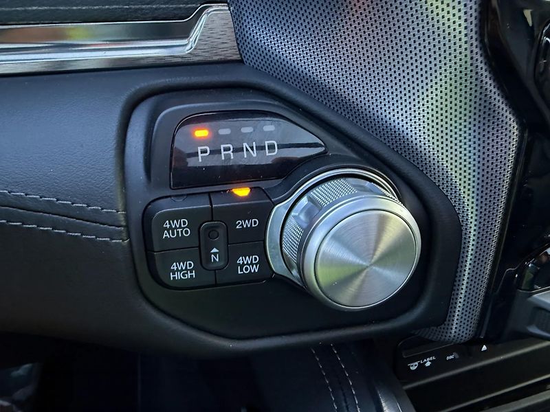 Dodge RAM (2019) +LIMITED+ROUGH COUNTRY+KMC+ - fotka 17 z 23