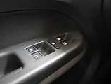 Volkswagen Touran (2009) 2.0 TDI, nová STK, Tažné - náhled 16