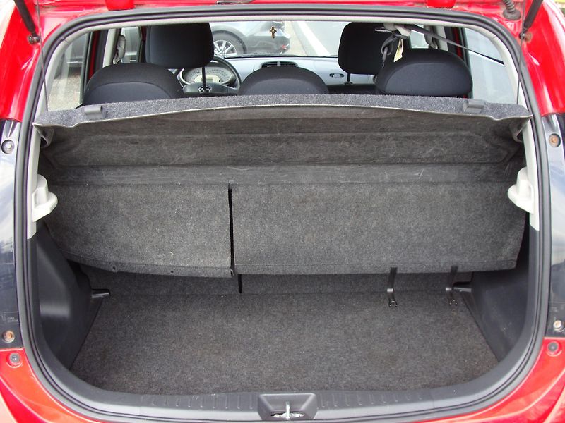 Subaru Justy 1.0i - fotka 20 z 25