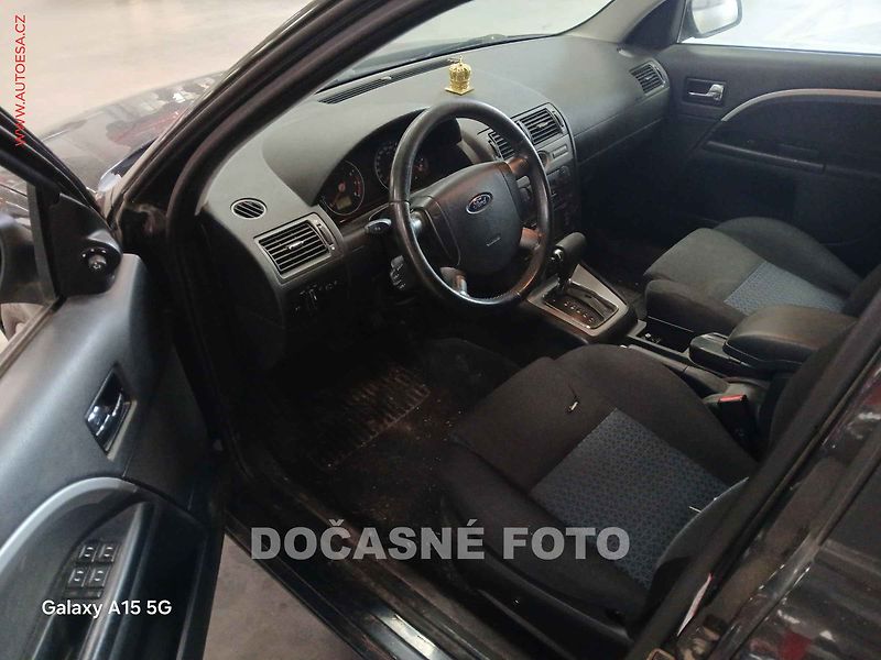 Ford Mondeo (2006) 2.0.i - fotka 3 z 3