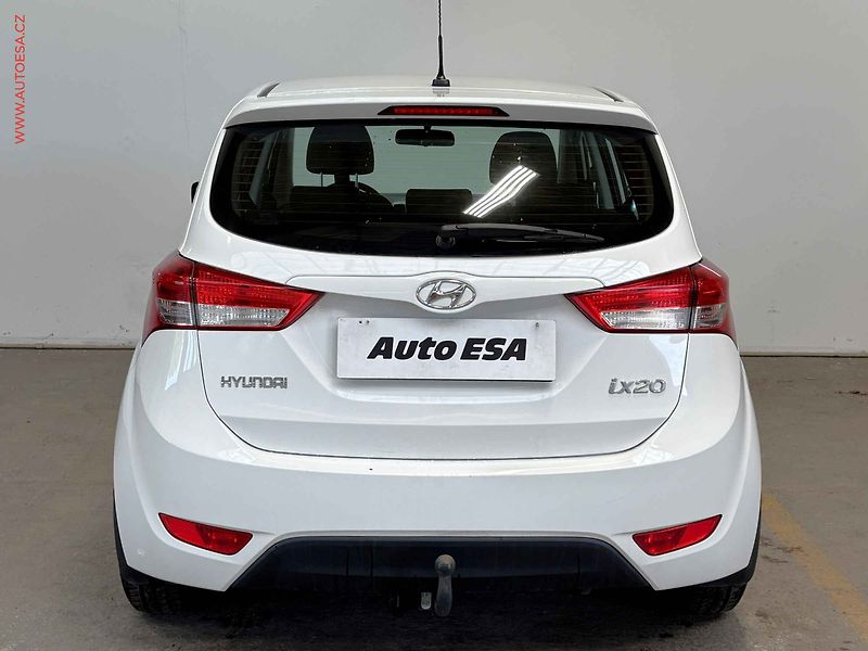 Hyundai ix20 (2013) 1.4 VVTi, 1.maj,ČR, AC, TZ - fotka 5 z 14