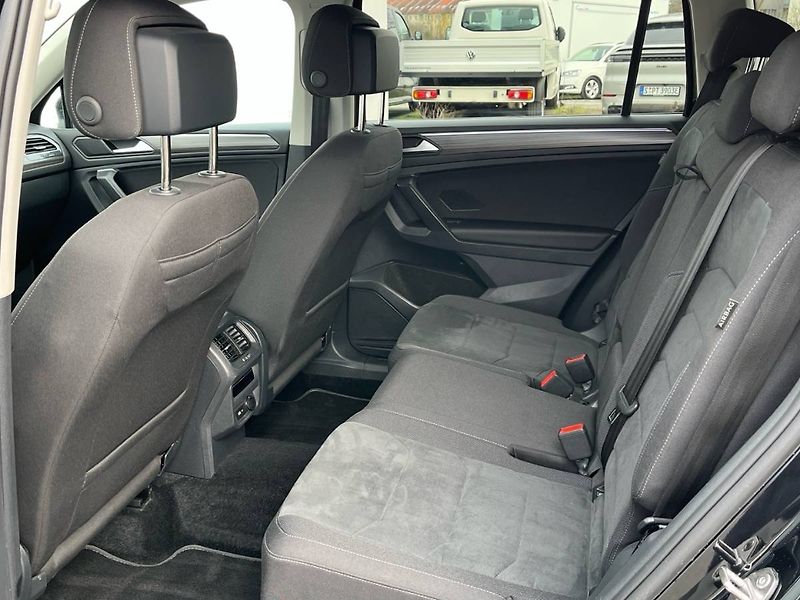 Volkswagen Tiguan (2023) 2.0 TDI BMT 110 kW 4MOTION DSG - fotka 13 z 20