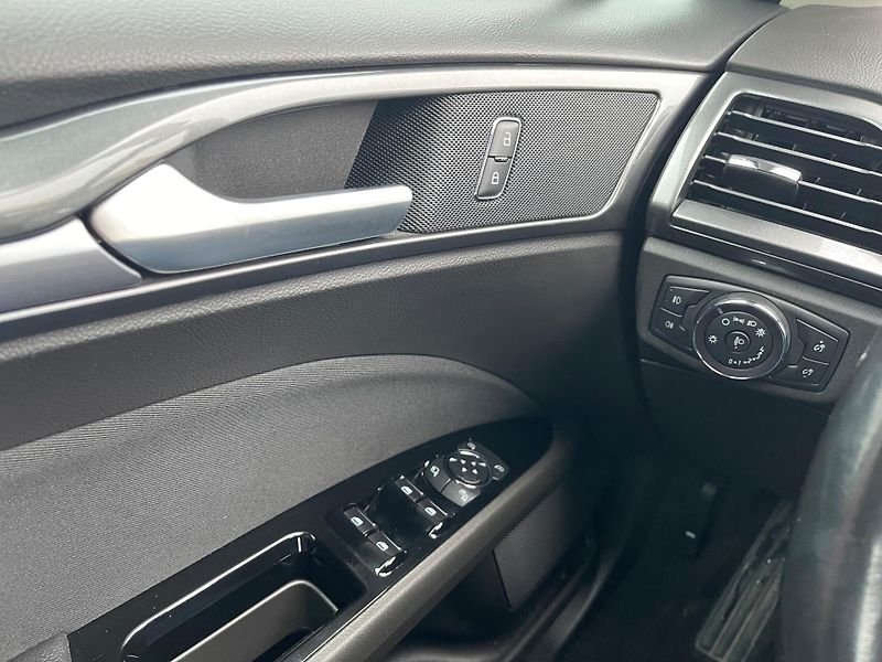 Ford Mondeo (2021) 2.0 TITAN,PO VELKÉM SERVISE - fotka 13 z 21
