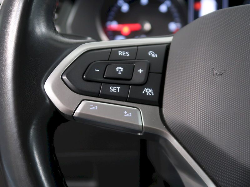 Volkswagen Passat (2023) BUSINESS PREMIUM 2.0TDI 90KW T - fotka 19 z 37