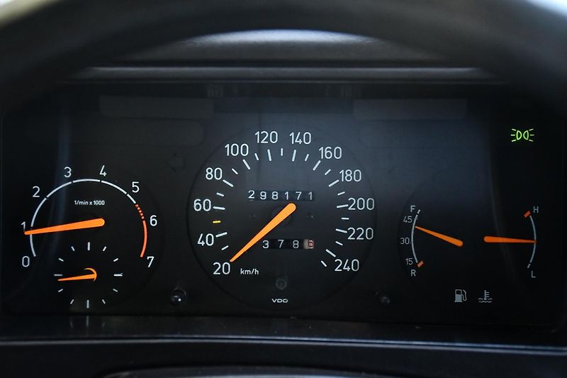 Saab 900 S- Turbo - fotka 16 z 19