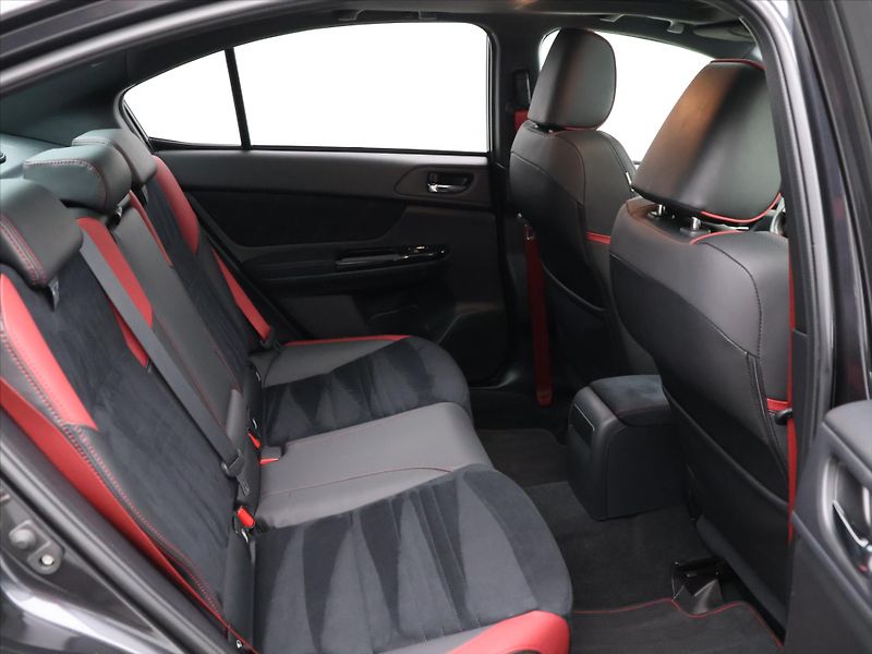 Subaru WRX 2,5 STI  221kW SPORT CZ DPH - fotka 13 z 39