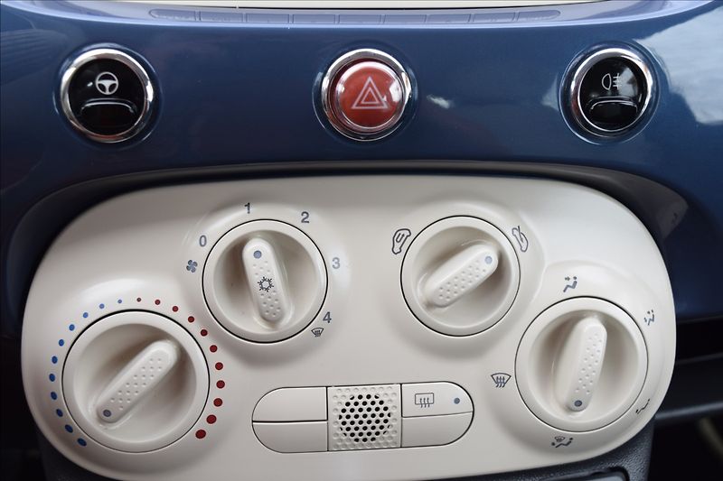 Fiat 500 1,2 i 51KW NOVÁ STK ALU KLIMA - fotka 27 z 39