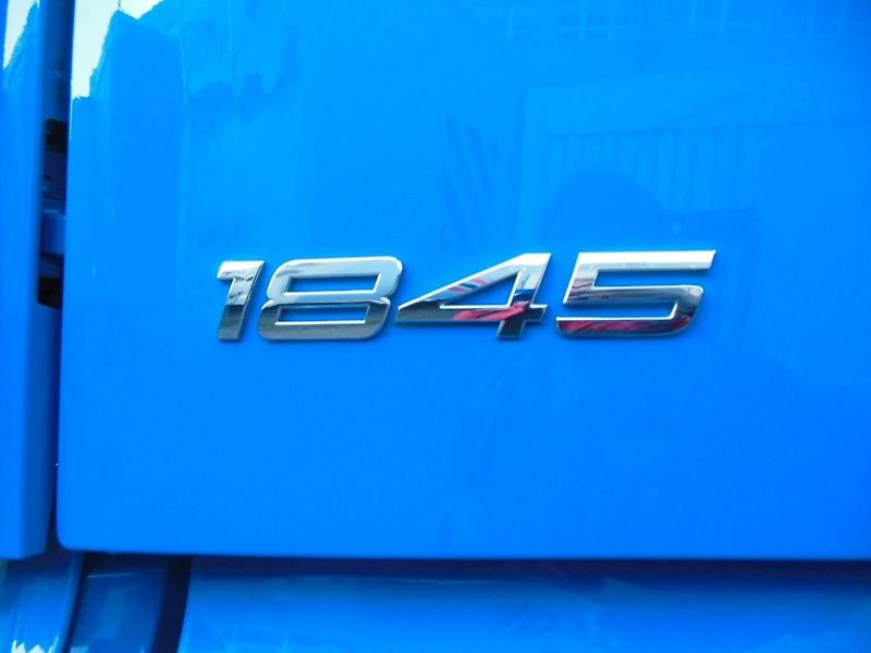 Mercedes-Benz Actros 1845 - fotka 5 z 22
