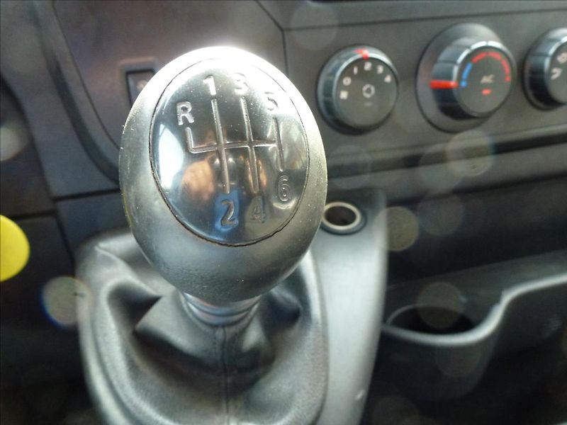 Renault Master 2,3 DCI POJÍZDNÁ DÍLNA,TZ na 3 - fotka 47 z 59