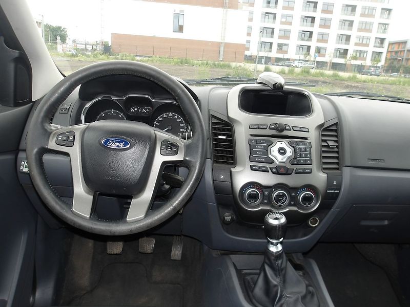 Ford Ranger 3,2TDCi 4AWD I.Maj !! Motor po - fotka 11 z 29