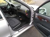 Mercedes-Benz Třídy E 220 CDI - náhled 26