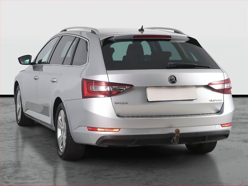 Škoda Superb (2016) Style 2.0 TDI, Automat - fotka 4 z 19