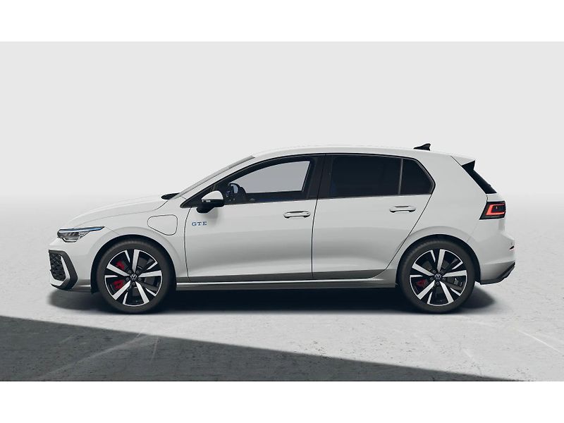 Volkswagen Golf (2025) GTE - fotka 2 z 4