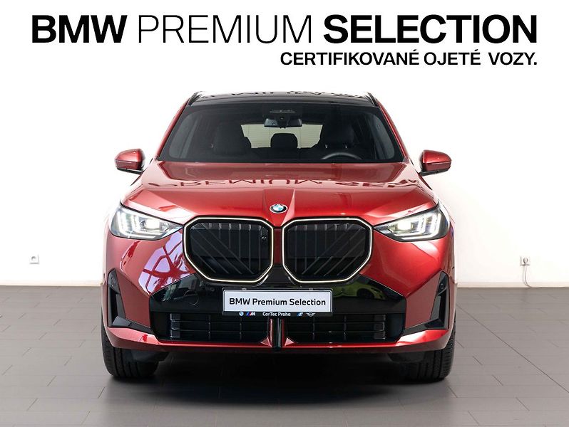BMW X3 30e xDrive - fotka 2 z 24