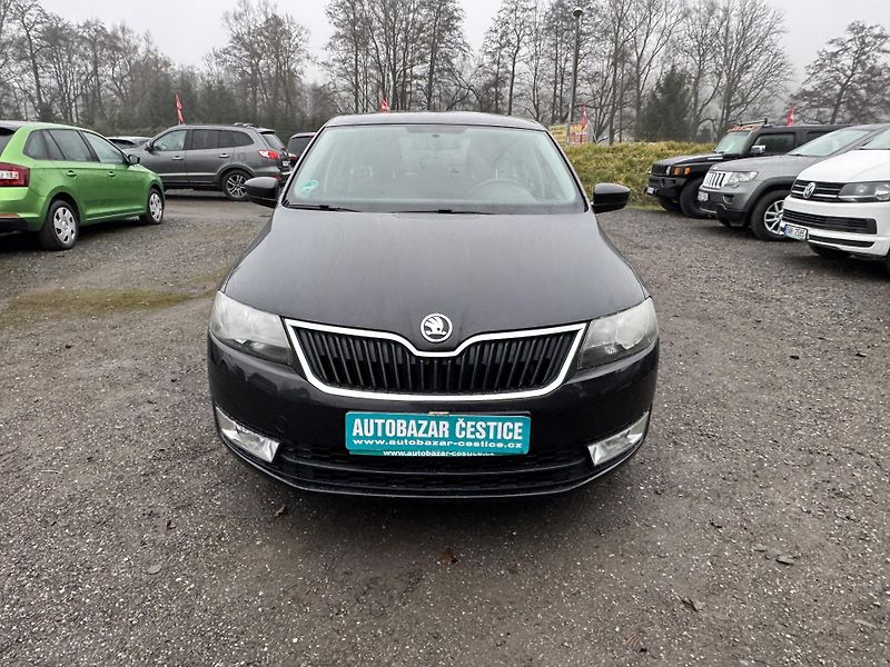 Škoda Rapid 1.2 TSI PARKTRONIC - fotka 2 z 17