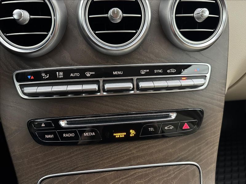 Mercedes-Benz GLC 2,0 DPH 4X4 LED KŮŽE 2XKOLA CZ - fotka 21 z 43