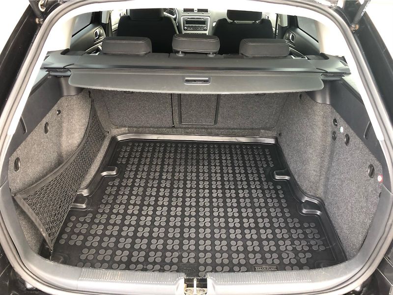 Škoda Octavia Combi 1.6 TDi Elegance - fotka 13 z 28