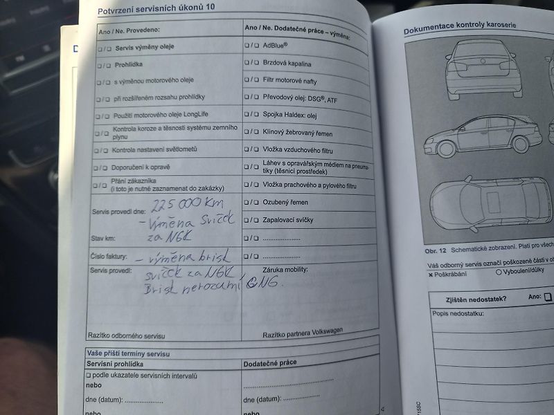 Volkswagen Golf (2016) 1,4 TSI CNG Highl - fotka 15 z 15
