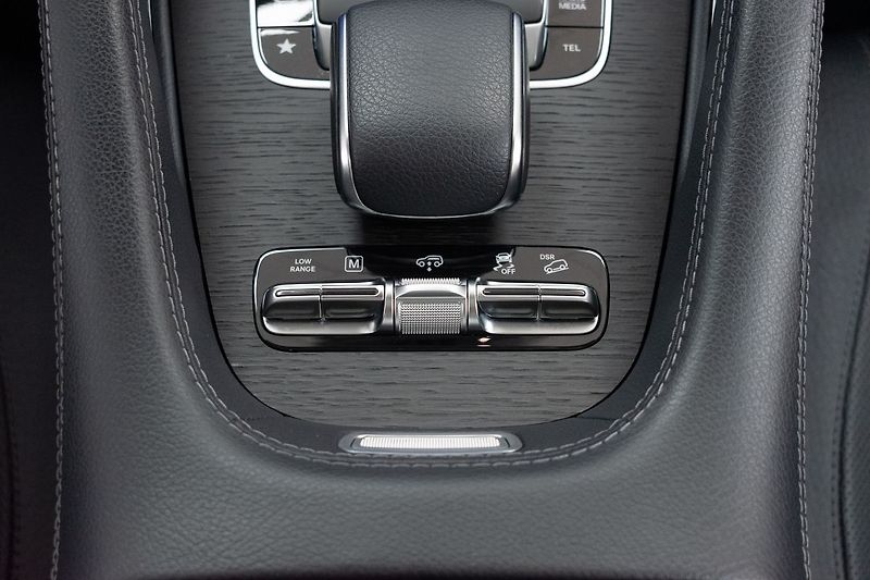 Mercedes-Benz GLS 400d 4M*AMG*AIR*TAŽNÉ*ČR 1.MAJ - fotka 26 z 52