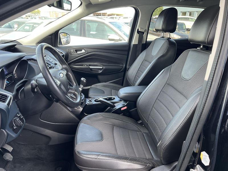 Ford Kuga 2.0TDCi 4x4 TEMPOMAT KLIMA ALU - fotka 9 z 41